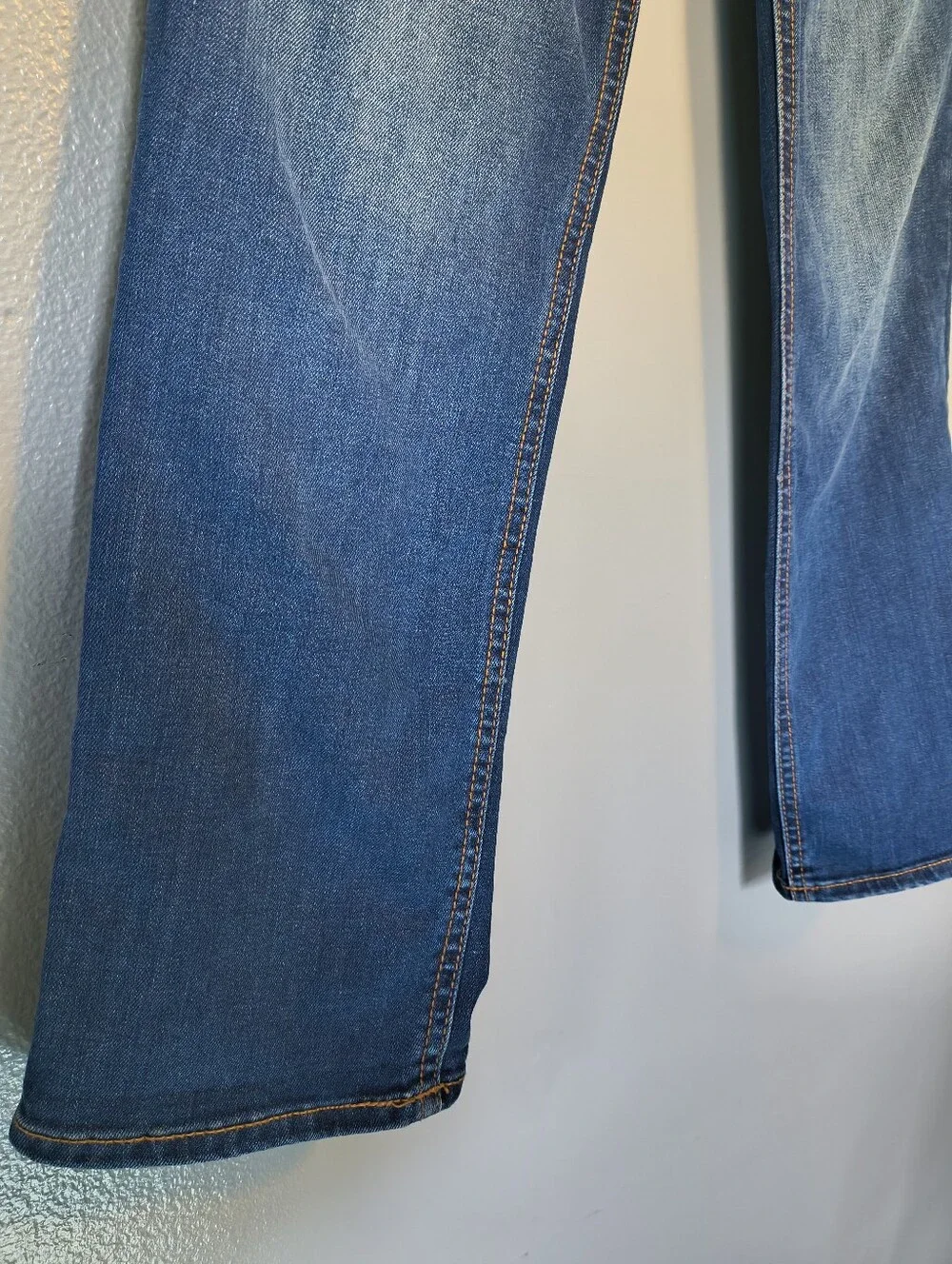 Old Navy Women’s Medium Dark Blue Skinny Jeans